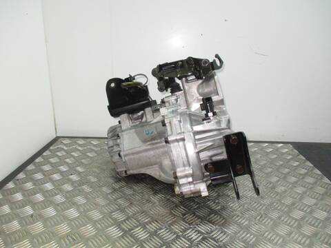 Foto 3ª: Caja Cambios Hyundai Getz G4EA (2003)