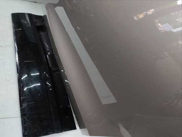 Foto 3ª: Puerta Delantera Izquierda Land Rover Discovery 300 CV 221KW [DT306 AJ20D6] (2023)