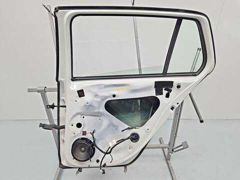 Foto 3ª: Puerta Trasera Derecha Volkswagen Golf GTD BMT 184CV 135KW [DGCA] (2018)