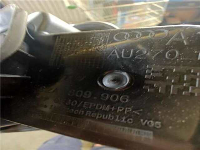 Tapa Exterior Combustible Audi A1 1.0 30 TFSI ADRENALIN [1.0 LTR. - 85 KW TFSI]