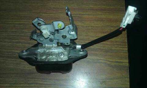 Cerradura Maletero Portón Nissan Almera 1.8 16V CAT 114CV 84KW