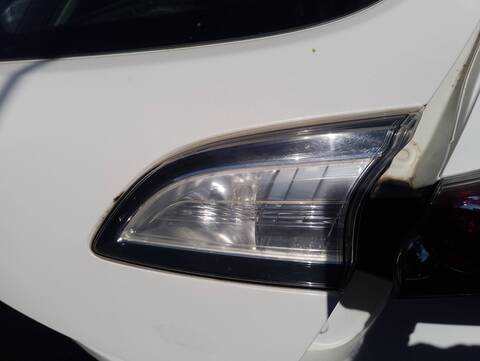 Foto 3ª: Piloto Portón Derecho Mazda 3 1.6 CRDT ACTIVE BERLINA 109CV 80KW [Y6] (2009)