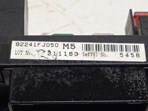 Foto 4ª: Caja Reles Fusibles Subaru Impreza 1.6 CAT 114CV 84KW [FB16] (2013)