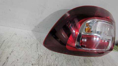 Foto 3ª: Piloto Trasero Derecho Dacia Sandero 1.5 DCI 90CV [K9K 612 K9K 626] (2012)