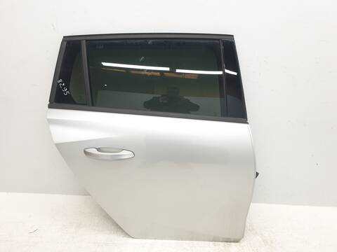 Puerta Trasera Derecha Opel Astra EDITION