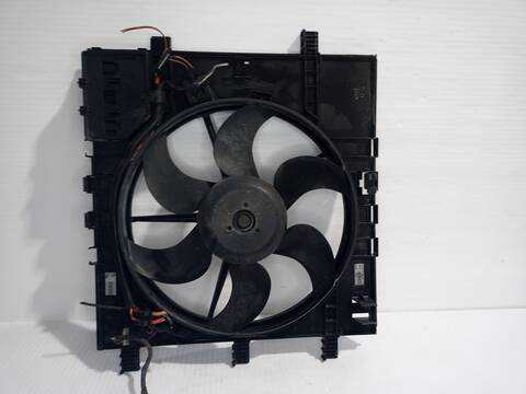 Foto 2ª: Electroventilador Mercedes Vito 112 CDI 638.094) 122CV 90KW CAJA CERRADA [OM 611] (2002)