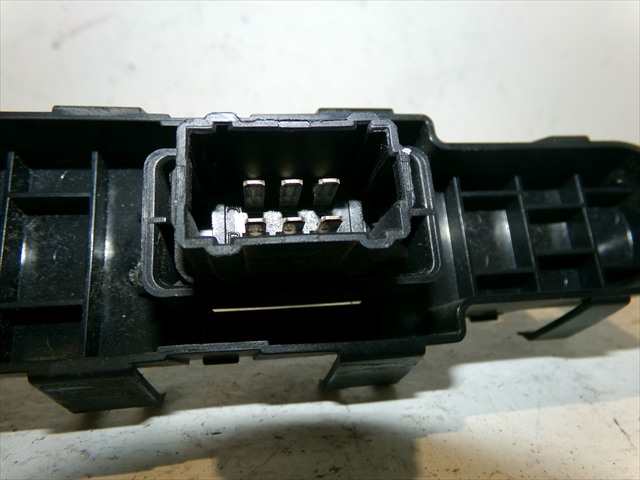 Foto 4ª: Botonera Elevalunas Peugeot 207 1.6 HDI 2006-2014 [9HX] (2006)