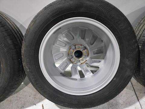 Foto 3ª: Juego LLantas Volkswagen T-Cross ADVANCE 95CV [DKLA  DUSB  CHZL  DL] (2016)