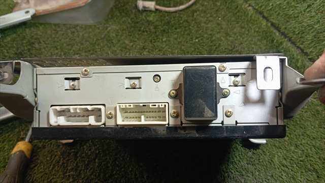Foto 2ª: Sistema Audio Radio CD Toyota Land Cruiser 3.0 D KDJ120 GX [1KD-FTV] (2003)