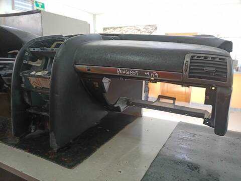 Foto 4ª: Salpicadero Peugeot 407 VERSION INDEFINIDA (2004)