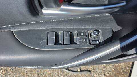 Botonera Elevalunas Toyota Corolla HYBRID STYLE EDITION 140CV 103KW