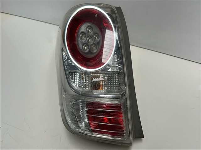 Piloto Trasero Izquierdo Toyota Corolla 2.0 CDI VERSO