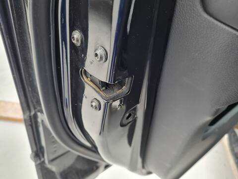 Cerradura Puerta Delantera Izquierda Ssangyong Actyon 200 XDI 141CV 104KW