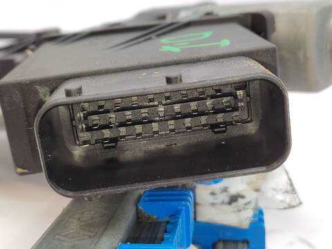 Foto 3ª: Elevalunas Eléctrico Delantero Izquierdo Renault Laguna 1.9 DCI BG08 BG0G) 120CV 88KW [F9Q 650,F9Q 670,F9Q 674,F9Q 750] (2005)