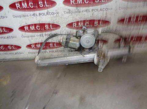 Foto 2ª: Elevalunas Eléctrico Delantero Derecho Nissan Navara 2.5 TD 16V CAT 133CV 98KW PICK-UP D22) [YD25] (2005)