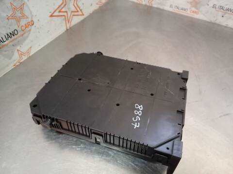 Foto 3ª: Caja Reles Fusibles Citroen C4 G CACTUS FEEL [YH01] (2018)