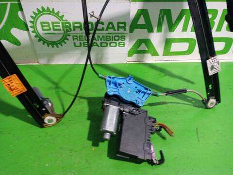 Foto 2ª: Elevalunas Eléctrico Delantero Derecho Audi A4 2.5 TDI 120KW) BERLINA 163CV (2004)