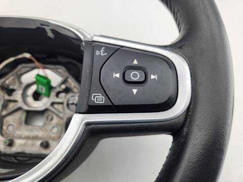 Foto 2ª: Volante Volvo XC 60 BUSINESS PLUS AWD 197CV 145KW [D420T8] (2020)