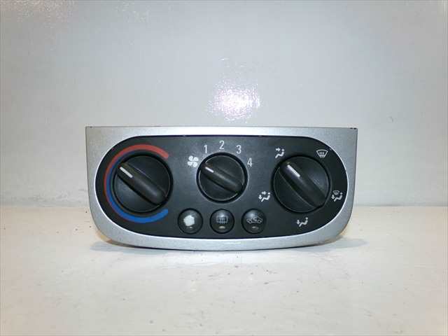 Foto 1ª: Mando Calefacción A. A. Opel Corsa 1.2 G MODELOC,2000-2006 [Z12XE] (2002)