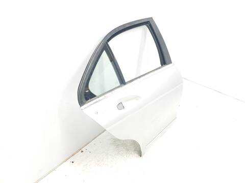 Foto 2ª: Puerta Trasera Derecha Mercedes Clase C 220 2.2 CDI 170CV [646811] (2007)