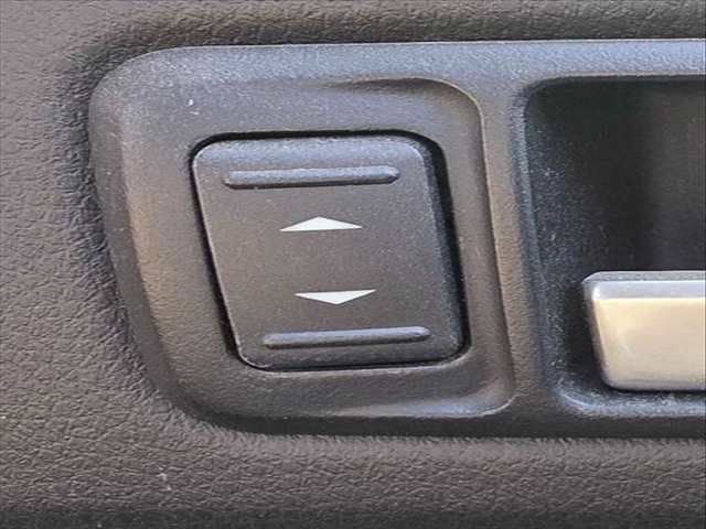 Botonera Elevalunas Ford Kuga TREND 136CV 100KW