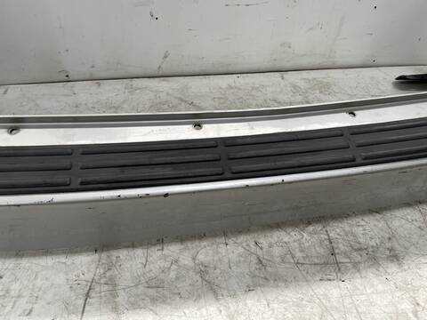 Foto 3ª: Paragolpes Trasero Kia Carnival 2.9 CRDI LX 144CV 106KW [J3] (2004)
