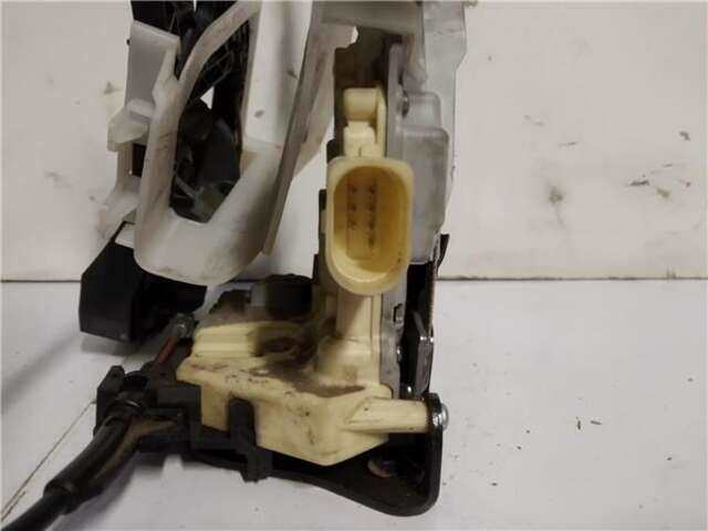 Foto 3ª: Cerradura Puerta Trasera Derecha Volkswagen Passat 2.0 TDI (140 CV) [BKP]