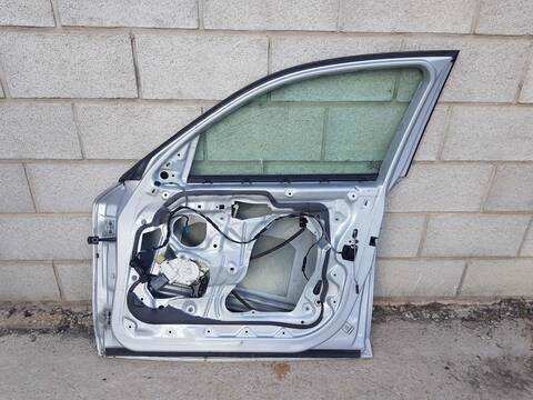 Foto 2ª: Puerta Delantera Derecha Bmw Serie 1 118 D E87) [N47D20A] (2007)