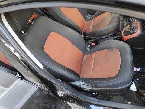 Asiento Delantero Derecho Hyundai i10 G4LA