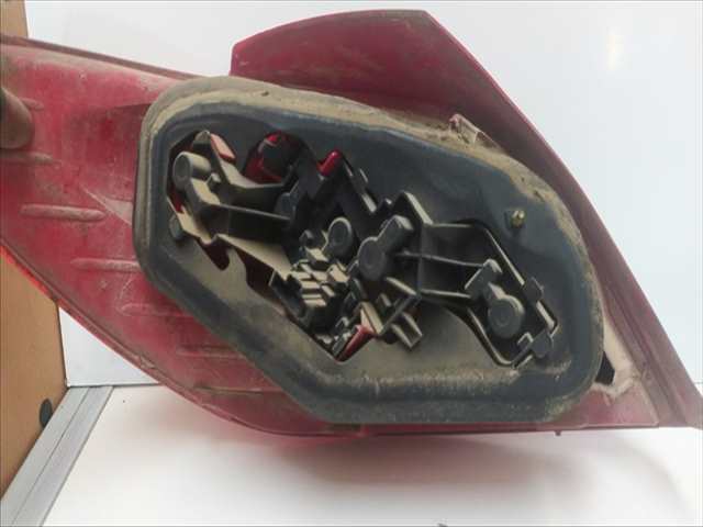 Foto 2ª: Piloto Trasero Derecho Peugeot 307 1.6 HDI [D/9HY] (1970)