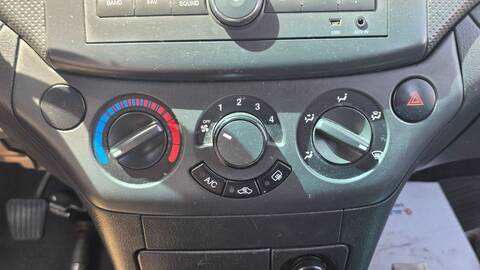 Mando Climatizador Chevrolet Aveo LS 101CV 74KW
