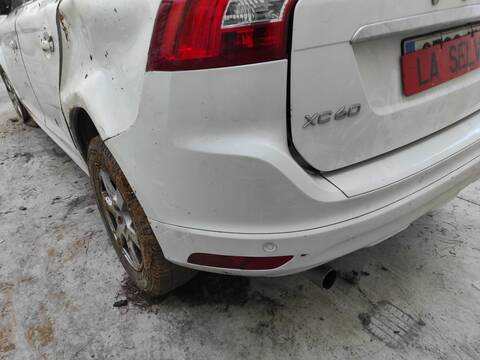 Foto 3ª: Paragolpes Trasero Volvo XC 60 D5204T7 (2014)