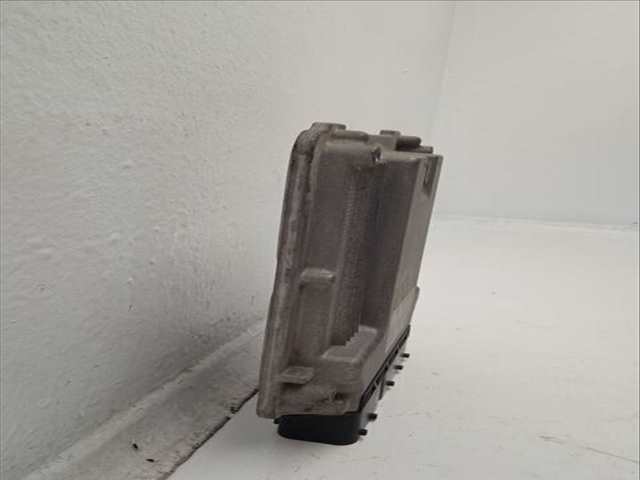 Foto 2ª: Centralita Motor ECU Volkswagen Touran 2.0 TDI 16V 140CV 103KW [BKD] (2005)