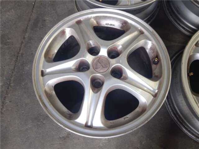 Foto 2ª: Juego LLantas Mitsubishi Montero 2.0 GDI (H67W. H77W) [4G94 (GDI)]