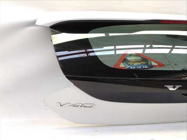 Foto 1ª: Portón Volvo V40 D2 114CV (2012)