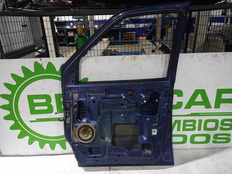 Foto 2ª: Puerta Delantera Derecha Nissan Serena 2.3 LX DIESEL 75CV 55KW [LD23] (1997)