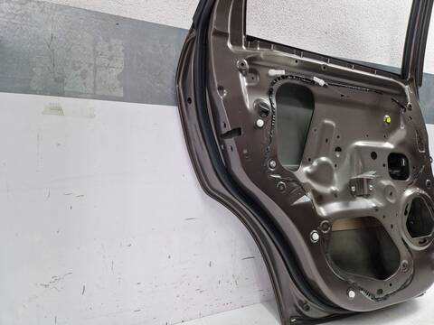 Foto 3ª: Puerta Trasera Izquierda Mitsubishi ASX 150 CV [4N14] (2017)