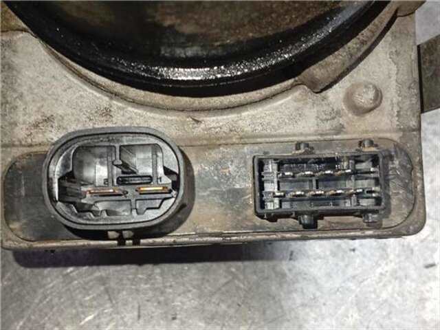 Foto 3ª: Bomba de Direccion Citroen C4 1.6 HDI [9HY (DV6TED4)]