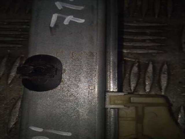 Foto 3ª: Elevalunas Eléctrico Delantero Derecho Renault Clio EXPRESSION 75CV 55KW [K9K C6] (2015)