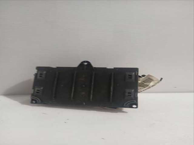 Caja Reles Fusibles Peugeot 407 2.0 HDI 135 6DRHRH 6DRHRE 6DRHRG 6DRHRJ) 136CV 100KW