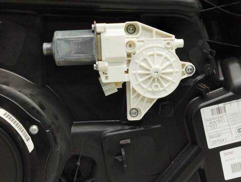 Foto 3ª: Elevalunas Eléctrico Delantero Derecho Mercedes Clase G 230 GLE 350 D 4MATIC 258CV 190KW [642826] (2017)