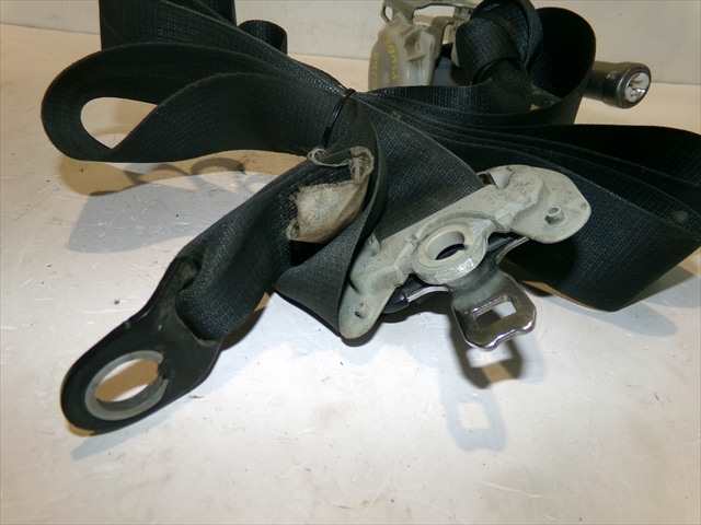 Foto 3ª: Cinturón Delantero Derecho Toyota Auris 2.0 D FAMILIAR, 2012-2015 [1AD] (2015)