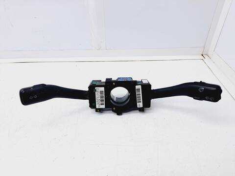 Foto 1ª: Mando Multifuncion Audi A3 1.8 T AMBIENTE 150CV 110KW [AUM] (2001)