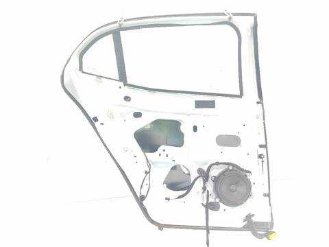 Foto 3ª: Puerta Trasera Izquierda Renault Megane 1.5 DCI 110 B9A3) [K9K 657] (2015)