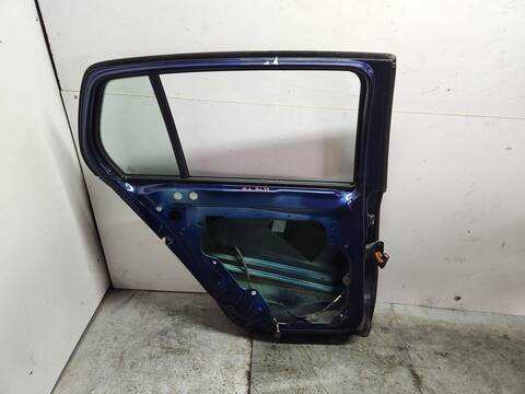 Foto 2ª: Puerta Trasera Izquierda Volkswagen Golf RABBIT BLUEMOTION 105CV 77KW [CAY] (2012)