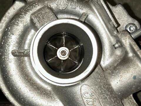 Foto 3ª: Turbocompresor Ford Fiesta MK7 101 CV 74KW [SFJK] (2017)