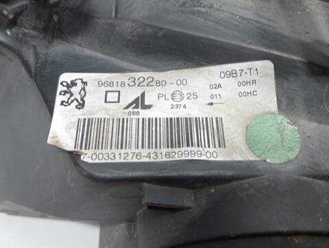 Foto 2ª: Faro Derecho Peugeot 307 XT 1 HDI CAT 9HZ - DV6TED4) 109CV (2005)