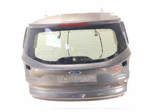 Foto 1ª: Portón Ford Kuga VERSION INDEFINIDA