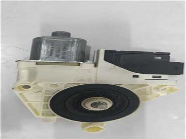 Foto 3ª: Elevalunas Eléctrico Delantero Izquierdo Fiat 500 1.4 334AXC1B 334AXC11) 140CV 103KW [552 63 624] (2016)