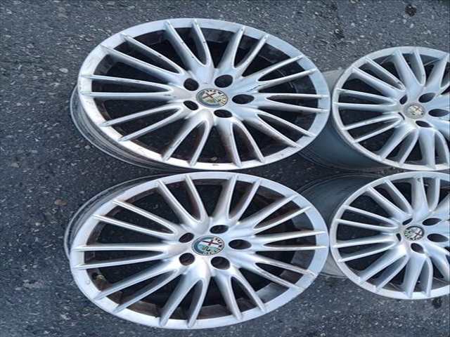 Foto 2ª: Juego LLantas Alfa Romeo 159 210CV 154KW (2005)